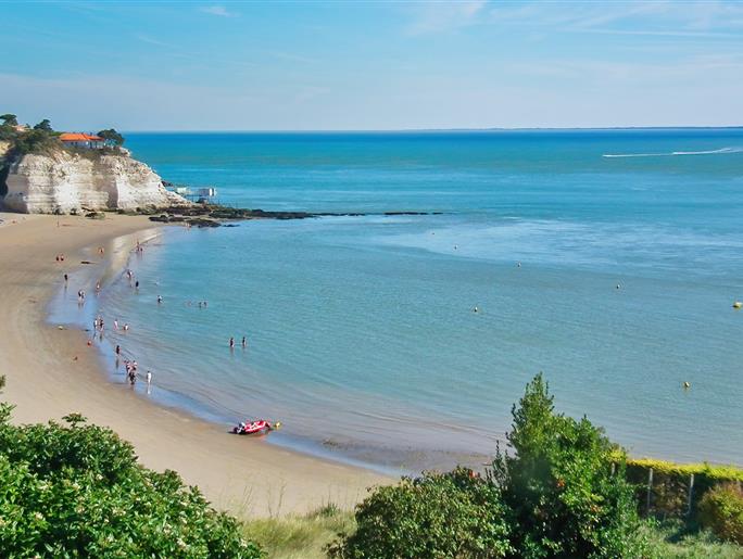 Plage des Nonnes Meschers sur Gironde - Camping Les Nonnes